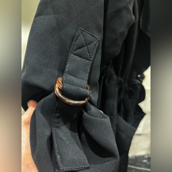 L/XL LIGHT WEIGHT black jacket, soft canvas w/ drawstring waist.TGLA Francesca’s - Picture 3 of 7